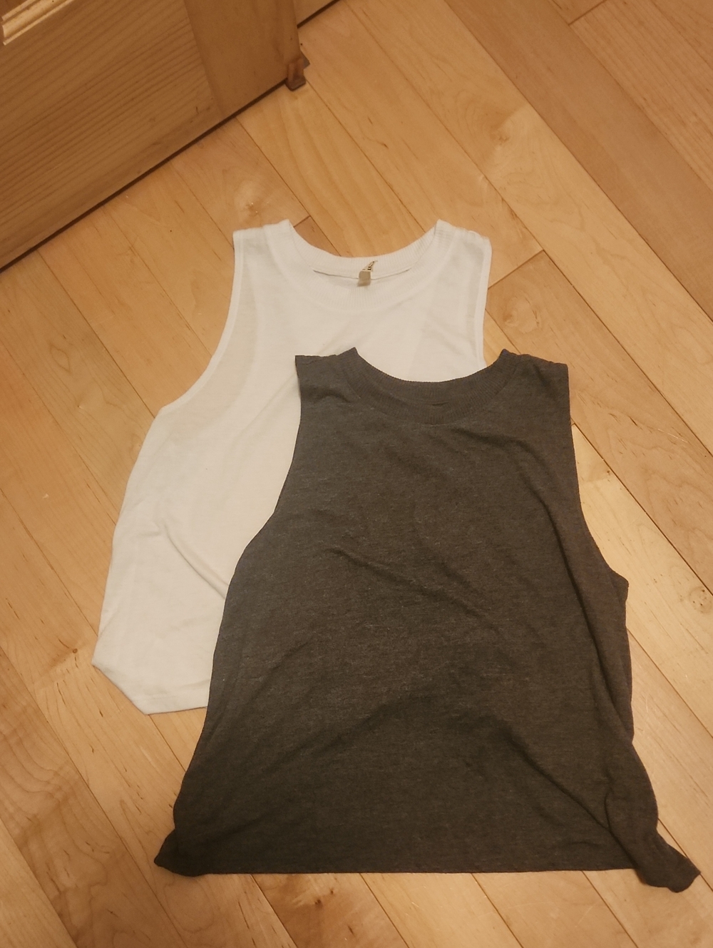 LOT- Open Back Workout Tank Tops